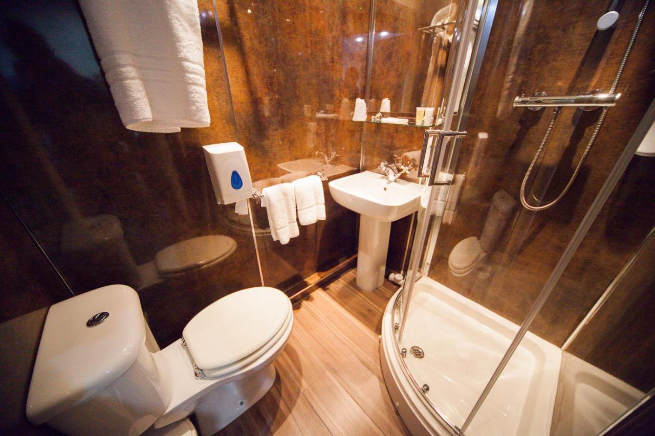Ville Hotel Манчестер Экстерьер фото