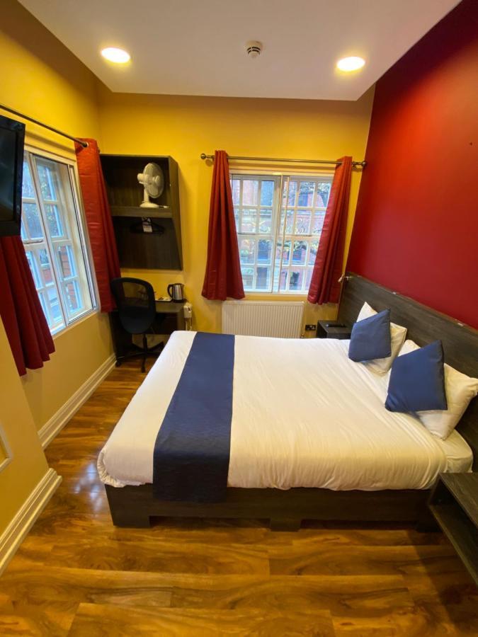 Ville Hotel Манчестер Экстерьер фото