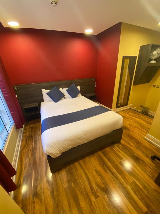 Ville Hotel Манчестер Экстерьер фото