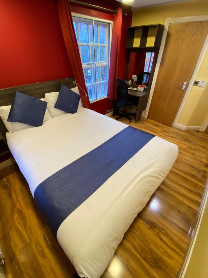 Ville Hotel Манчестер Экстерьер фото