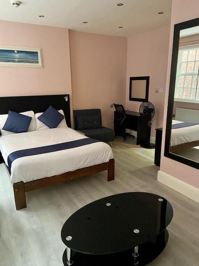 Ville Hotel Манчестер Экстерьер фото