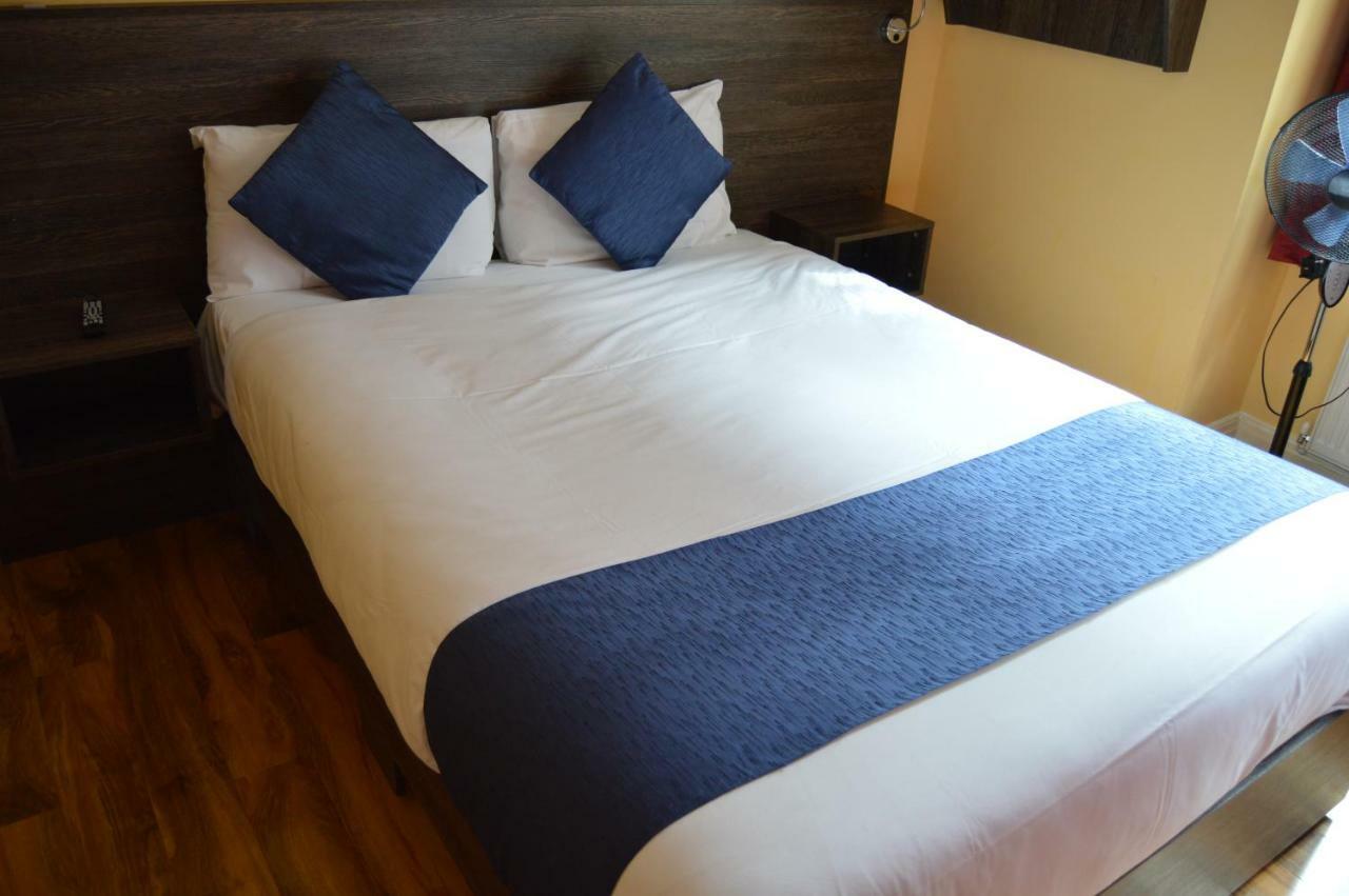 Ville Hotel Манчестер Экстерьер фото